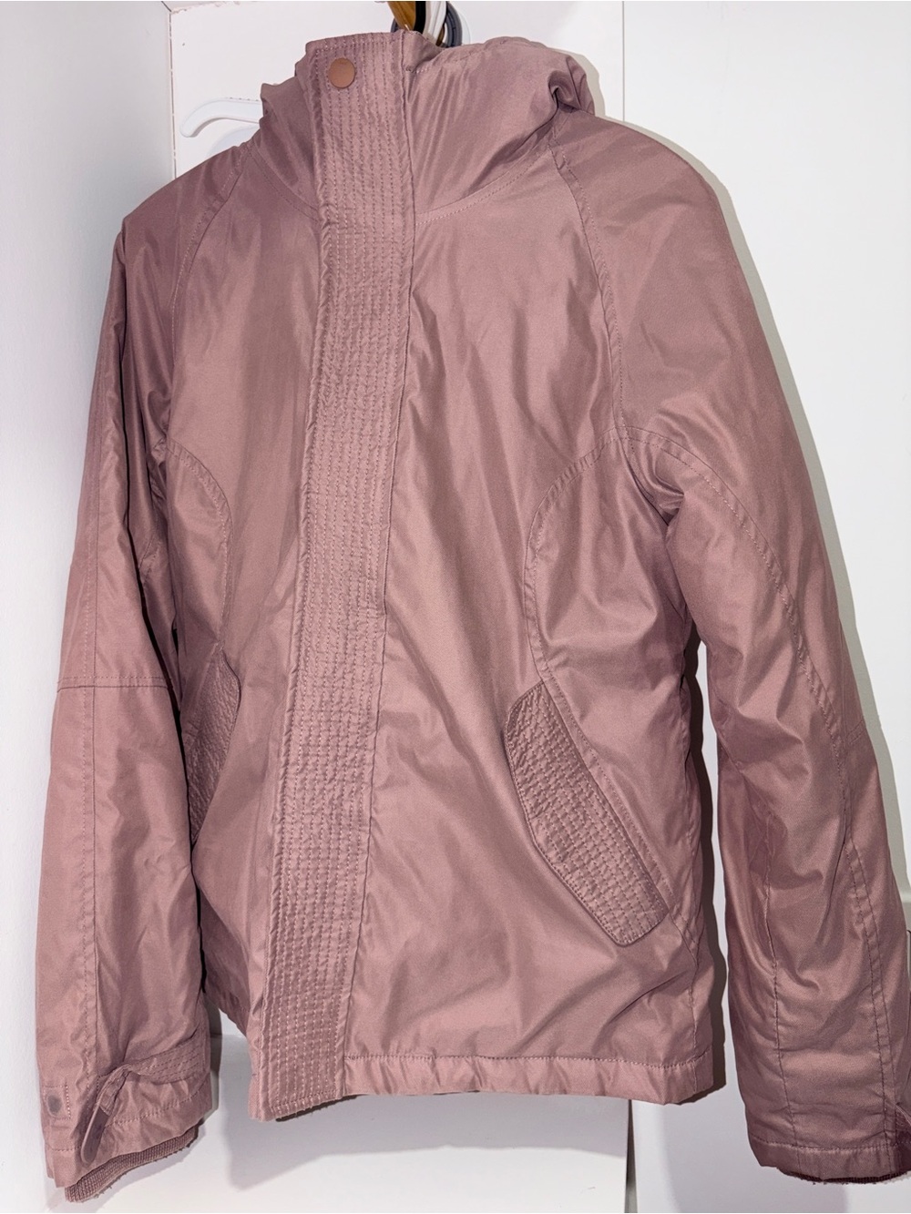 TNA Summit Parka Short Size Medium EUC